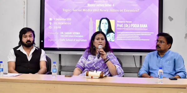 Delhi School of Journalism, DU Hosts Thought-Provoking Guest Lecture on "Social Media and News: Allies or Enemies?"