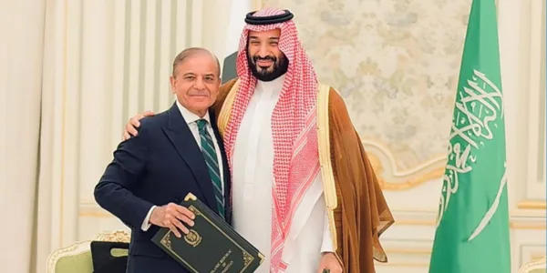 Pakistan-Saudi Arabia Defence Pact 2025: Nuclear Deterrence, U.S. Influence, and India’s Strategic Dilemma