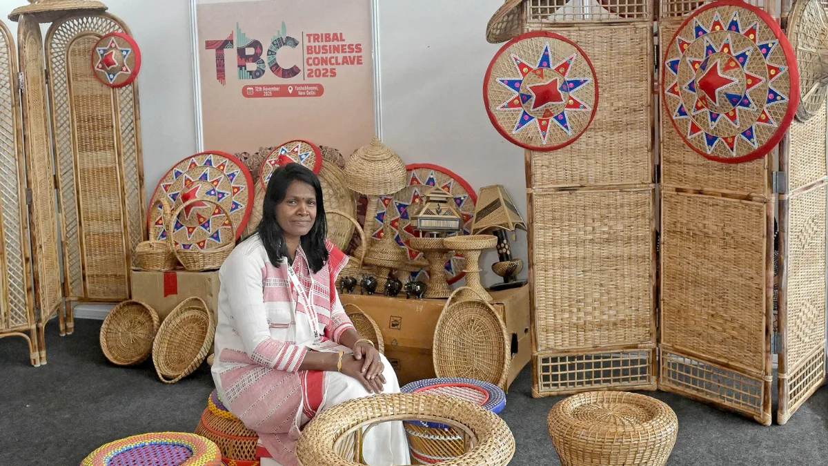 NSTFDC Schemes 2025 Offer Low-Interest Loans up to ₹50 Lakh, 4% Credit for Tribal Women & Zero-Interest Education Loans